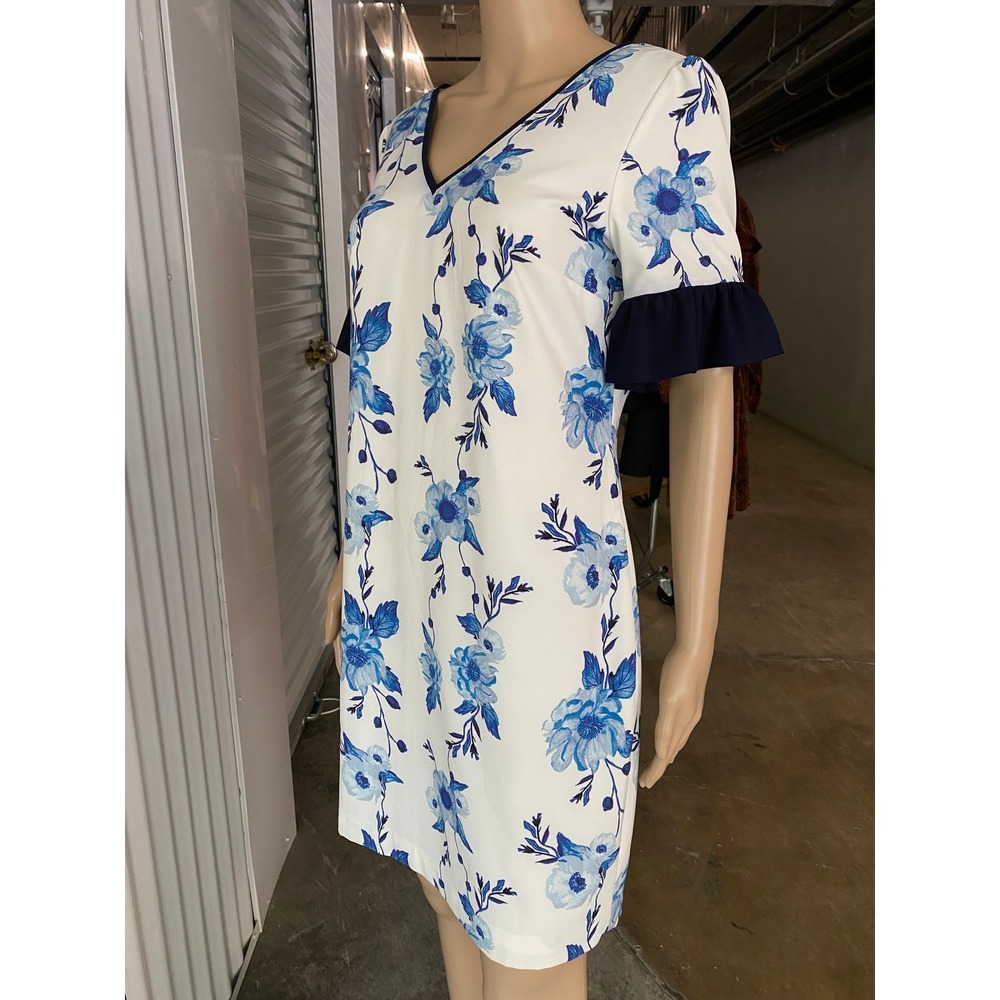 Camilyn Beth Spring Floral Mini Dress White Blue Ruffle Sleeve V Neck  Size 6 M - Picture 5 of 9